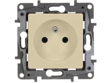 207737_ZASUVKA NILOE BEZOVA